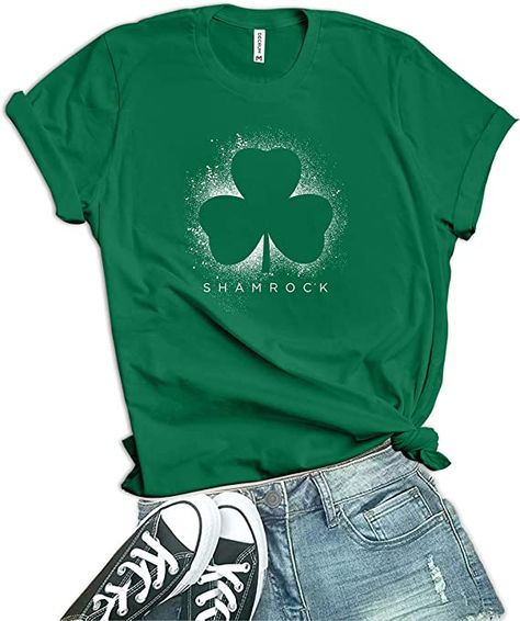 Green t shirt for St Paddy's day! St Patrick's Day Outfit, Irish Tshirts, Green Shamrock, St Patricks Day Shirt, Irish Funny, Shamrock Shirt, St Patrick's Day Gifts, Funny Shirts Women, Day Outfits