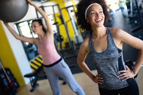 IT’S important to look after your skin – especially before and after a workout. Many fitness fanatics are unaware that physical activity, regardless of intensity, can expose your skin to bacteria. This can then trigger blemishes, resulting in skin irritation. And makeup mixed with sweat can also cause breakouts. The Body Shop found that over […] 15 Minute Workout, Start Working Out, Girl Empowerment, This Girl Can, Skin Spots, Bad Posture, World News Today, Anti Aging Tips, Gym Training