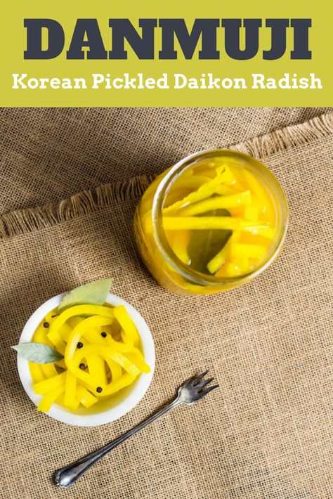 These quick Korean pickles are flavored with rice vinegar, garlic, turmeric, bay leaves, and black peppercorns. The turmeric is the key ingredient for getting that bright yellow color. Korean Pickles, Pickled Daikon Radish, Korean Pickled Radish, Daikon Recipe, Pickled Daikon, Daikon Radish, Korean Side Dishes, Radish Recipes, Pickled Radishes