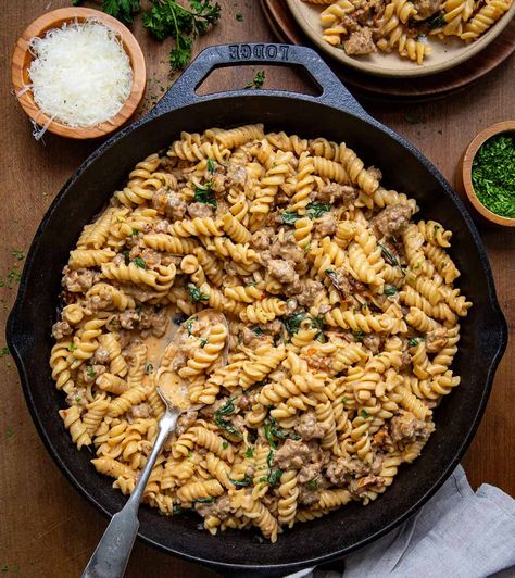 Creamy Italian Sausage Pasta Italian Cream Sauce, Creamy Italian Sausage Pasta, One Pot Italian, Cheesy Sausage Pasta, Comfort Pasta Dishes, Sausage Spinach Pasta, Jalapeno Popper Grilled Cheese, Comfort Pasta, Homemade Egg Noodles