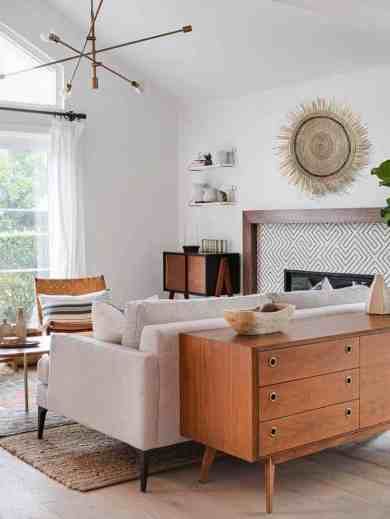 Mid-century modern house in Newport Beach gets stylish makeover Room Decor Ikea, Ikea Interior Design, Living Room Decor Ikea, Apartment Living Room Decor, Ikea Interior, Modern Coastal Home, Minimalist Kitchen Design, Decor Ikea, Coastal Living Rooms