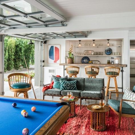 Dering Hall on Instagram: “A renovated garage perfect for socializing with a pool table, bar, and stylish seating area by @hoedemakerpfeiffer. Photo: Andrew…” Hoedemaker Pfeiffer, Garage Playroom, Garage Game Rooms, Garage To Living Space, Garage Party, Basement Games, Queen Bunk Beds, Converted Garage, Garage Renovation