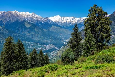 Spring in kullu valley in himalaya mount... | Premium Photo #Freepik #photo #himachal #manali #alpine #village-landscape Himalayas Mountain, Nature Background Images, Spiritual Experience, The Himalayas, Himachal Pradesh, Winter Adventure, Nature Backgrounds, Beautiful Mountains, Winter Landscape