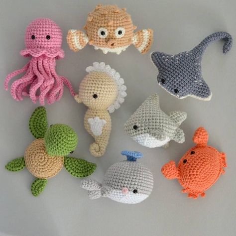 Crochet Ocean Animals, Octopus Crochet Pattern Free, Baby Gift Crochet, Crochet Fish Patterns, Toy Fish, Crochet Baby Gifts, Crochet Fish, Sea Baby Shower, Crochet Christmas Gifts