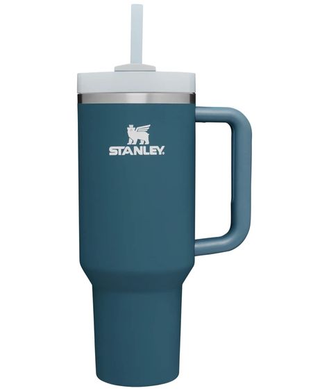 Stanley Water Bottle, Stanley Products, Trendy Water Bottles, Stanley Adventure, Book Club Meeting, Stanley Cups, Cute Water Bottles, Stormy Sea, Cute Cups