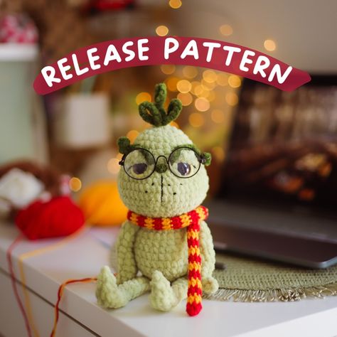 Release pattern Mr Grinch crochet pattern Find crochet pattern in my Etsy, link in bio Mega sale -50% Only 11.29 - 12.05 Grinch Crochet, Mr Grinch, Grinch, Crochet Pattern, Crochet Patterns, Crochet, Pattern