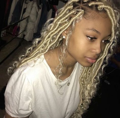 Blonde Dreadlocks, Weave Hairstyles Braided, Blonde Box Braids, Big Box Braids Hairstyles, Faux Locs Hairstyles, Braids Hairstyles Pictures, Braids With Curls, Girls Hairstyles Braids, Cornrow Hairstyles