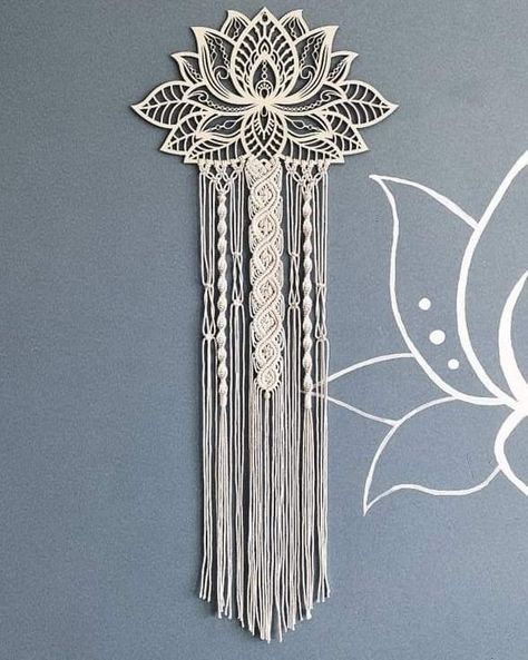 Macrame Chakra Wall Hanging Tutorial, Lotus Macrame Tutorial, Lotus Flower Macrame, Flower Lamp Macrame, Macrame Half Mandala, Free Macrame Patterns, Macrame Wall Hanging Diy, Fairy Pictures, Wall Hanging Diy