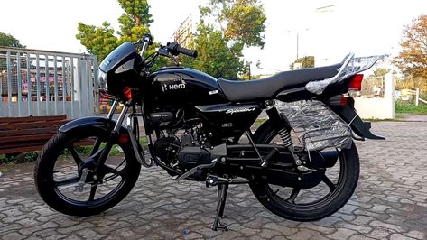 Hero Splendor Plus 2023 Prices Splendor Plus Bike, Hero Splendor Plus, Splendor Bike, Bike Rides Photography, Splendor Plus, Hero Splendor, H Letter Images, Hero Motocorp, New Swift