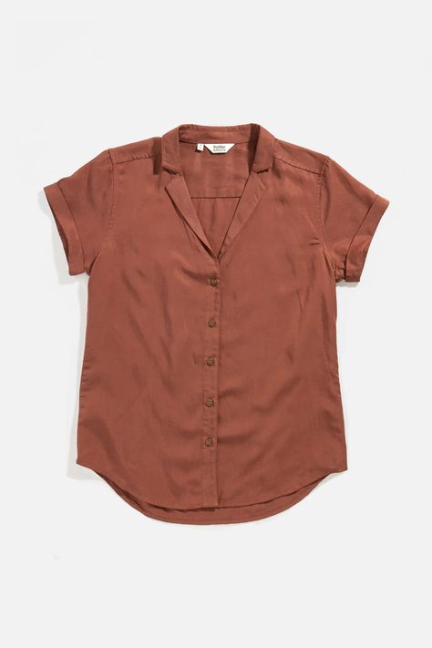 Rolled Sleeves, Lightweight Tops, Short Sleeve Button Up, Pair Of Pants, Silhouette Design, Lapel Collar, Capsule Wardrobe, Casual Tops, Chic Style