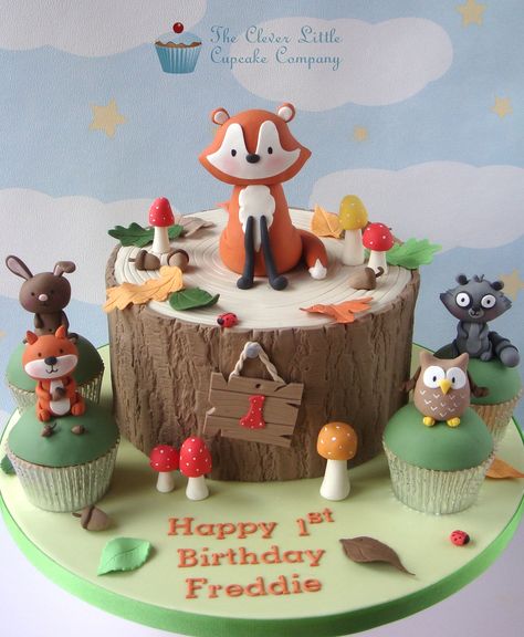 https://flic.kr/p/qPcuvq | Woodland Themed 1st Birthday Cake | Lemon cake with chocolate cupcakes :-) Based on a design I did a few months ago. Woodland Theme Cake, Woodland Birthday Cake, Animal Birthday Cakes, Woodland Cake, Woodland Birthday Party, Torte Cupcake, 1st Birthday Cakes, Animal Cakes, Woodland Birthday