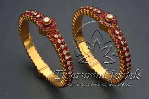 Temple Jewellery Earrings, Ruby Bangles, Black Beaded Jewelry, Gold Bride Jewelry, Stone Bangle, Gold Jewelry Earrings, Bangles Jewelry Designs, Gold Bangles Design, Gold Earrings Designs