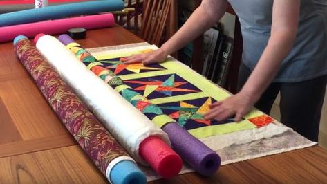 Make A Quilt Sandwich With Pool Noodles | DIY Joy Projects and Crafts Ideas Basting A Quilt, Making A Quilt, Diy Joy, Make A Quilt, Quilting Frames, Pool Noodles, Quilt Binding, Quilting For Beginners, Quilting Techniques