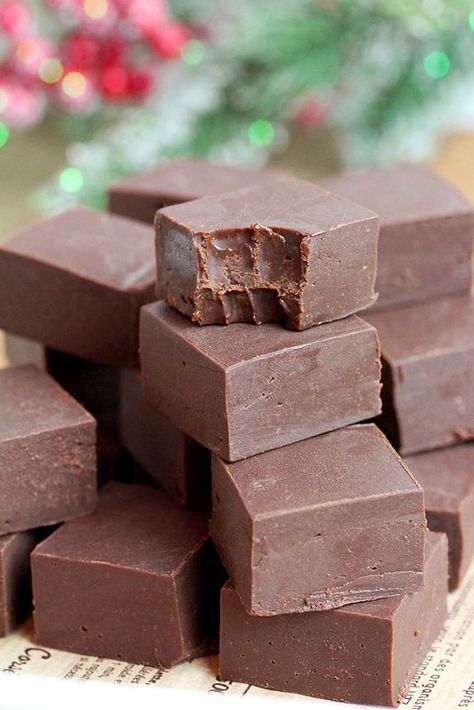 Fudge Recipes Without Condensed Milk, Fudge Without Condensed Milk, Easy Fudge Recipe Without Condensed Milk, Fudge Recipe Without Condensed Milk, Recipe With Sweetened Condensed Milk, Holiday Fudge Recipes, Easy Fudge Recipe, Chocolate Fudge Recipe, Holiday Fudge