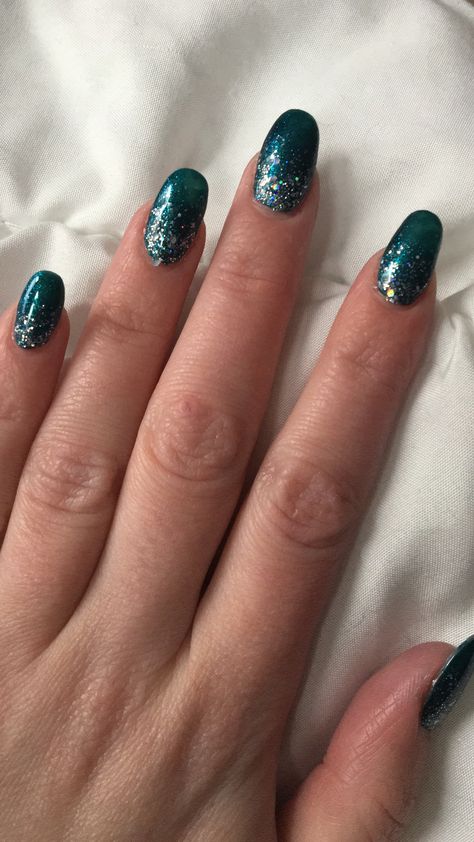 Teal and silver glitter nails Dark Teal And Silver Nails, Prom Nails Teal, Teal And Silver Nails, Dark Teal Nails, Prom Nails French, Teal Nail Designs, Prom Nails Red, Prom Nails Silver, Teal And Silver