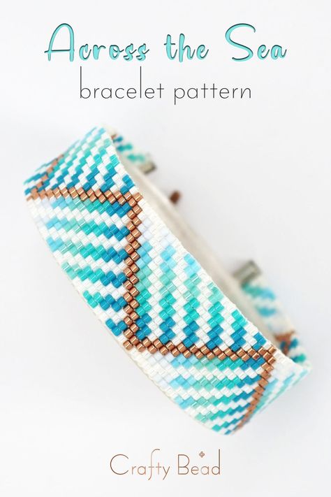 Bead loom bracelet pattern with summer, turquoise and copper ombre stripes. Delicate and stylish design, easy for beginner beaders. Woven Beaded Bracelets Pattern, Miyuki Bracelet Pattern Design, Bead Loom Bracelets Patterns, Bead Loom Patterns Free, Woven Bracelet Diy, Tapestry Loom Weaving, Copper Ombre, Bead Loom Bracelet, Diy Bracelets With String