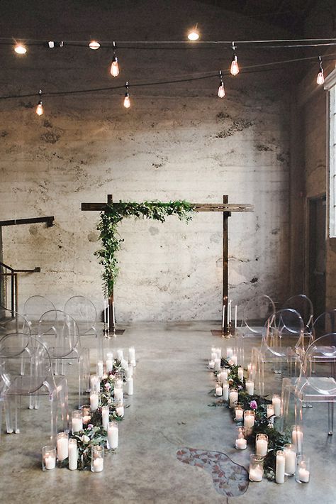 Lovely Wedding Loft Decorating Ideas ❤ See more: http://www.weddingforward.com/loft-decorating-ideas/ #weddings Industrial Loft Wedding, Ceremony Space Decor, Loft Decorating, Industrial Wedding Ceremony, Loft Wedding Ceremony, Wedding Setup, Industrial Chic Wedding, Wedding Arch Rustic, Rustic Wedding Decorations