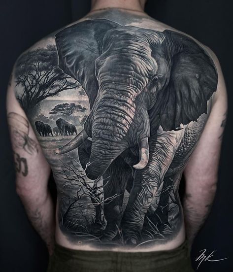 Elephant back tattoo by Mihail Kogut, an artist based in Moscow, Russia. Chest Tattoo Elephant, Giant Tattoo, Realistic Elephant Tattoo, Lion Back Tattoo, Baby Elephant Tattoo, Elephant Tattoo Meaning, Tattoo On The Back, Tattoo Elephant, Jungle Tattoo