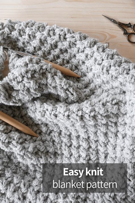 Easy chunky knit blanket pattern - mallooknits.com Chunky Knit Blanket Pattern Free, Knit Blanket Pattern Free, Knit Afghan Patterns Free, Knit Throw Blanket Pattern, Chunky Knit Blanket Pattern, Easy Blanket Knitting Patterns, Easy Knit Blanket, Knit Blanket Pattern, Modern Haken