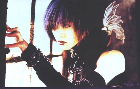 #toshiya of #direngrey Dir En Grey Toshiya, Toshiya Dir En Grey, The Big Hit, Dir En Grey, Heavy Metal Bands, Cool Poses, Drummers, Visual Kei, Pretty Men