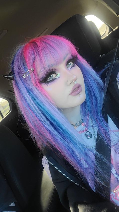 Pink With Pink Highlights, Unique Color Hair Ideas, Aesthetic Colored Hair, Periwinkle And Black Hair, Rainbow Hair Color Ideas For Brunettes, Medium Goth Hair, Alt Colored Hair, Hair Color Ideas Vivid, Color Blocking Curly Hair