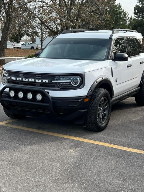 Ford Bronco Sport Lifted, White Bronco Sport, Bronco Sport Interior, Bronco Build, White Bronco, Horseless Carriage, Ford Bronco Sport, Bronco Sport, Girly Car