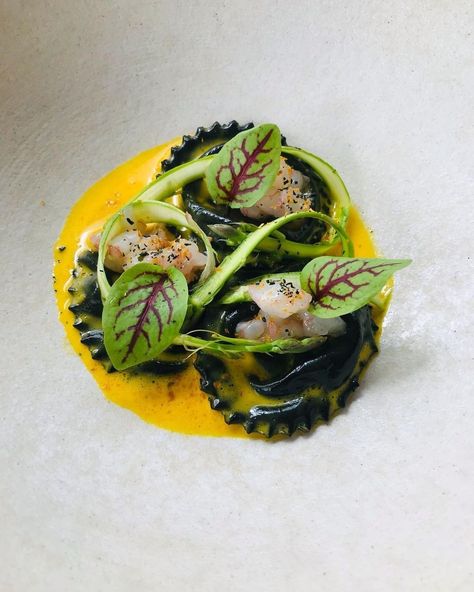 Chef's Roll, Inc. on Instagram: “White Asparagus-Squid ink Ravioli , Scarlet Prawns Tartare, Saffron Butter Cream⁠ ⁠ by @oliokensingtonst⁠ ⁠ ⁠ ⁠ .⁠ .⁠ .⁠ #chefsroll…” Gourmet Pasta Plating, Pasta Plating, Saffron Butter, Gourmet Plating, Fine Dining Starters, Fine Dining Plating, Gourmet Pasta, Gourmet Food Plating, Ravioli Pasta