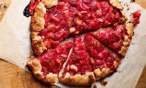 Raspberry Galette, Creme Brulee Desserts, Crostata Recipe, Barefoot Contessa Recipes, Watch The Stars, Spring Time Desserts, Raspberry Rhubarb, Dessert Truffles, Raspberry Desserts