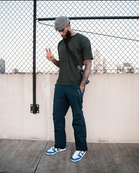 Jordan 1 Low Outfit, Low Top Jordans, Guys Clothing Styles, Mens Outfit Inspiration, Mens Fashion Streetwear, Next Clothes, Fashion 101, Skater Style, Men Fashion Casual Outfits