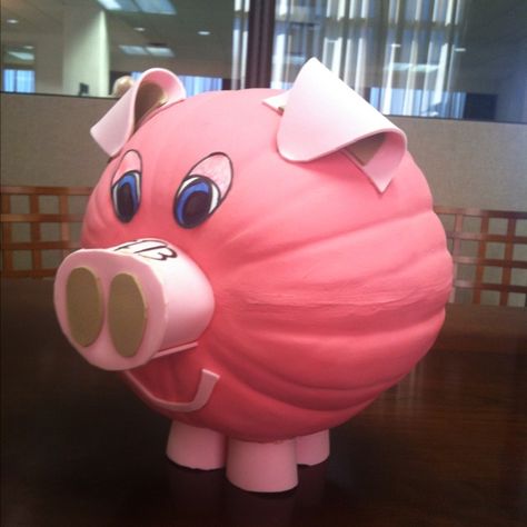 Pig Pumpkin Carving, Pig Pumpkin, Decorated Pumpkins, Pig Images, Pumpkin Decorating Contest, Pig Crafts, Pumpkin Decorating Ideas, Pumpkin Contest, When Pigs Fly