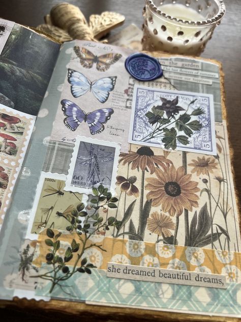 Cottage Core Scrapbook Ideas, Scrapbook Ideas Nature, Floral Scrapbook Ideas, Colorful Scrapbook Ideas, Art Journal Scrapbook, Junk Scrapbook Ideas, Flower Scrapbook Ideas, Scrapbook Pages Aesthetic, Cottagecore Journaling