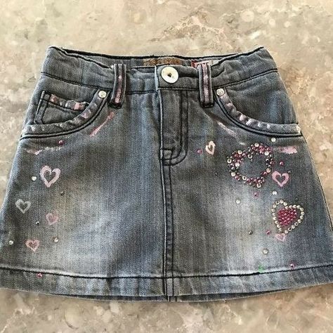 Cute Mini Skirts, Mini Denim Skirt, Jeans Skirt, 2000s Fashion Outfits, Green Paint, Love Cute, Cute Skirts, 2000s Fashion, Dream Clothes