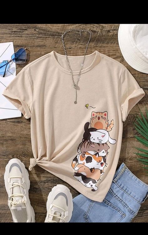 Cute Printed Shirts, T-shirt Girl, Cat Clothes For Women, Cute Simple Shirts, Cute Animal Shirts, Women T Shirt Design Ideas, Cute Cat Clothes, Tshirt Aesthetic, Tshirt Sublimation