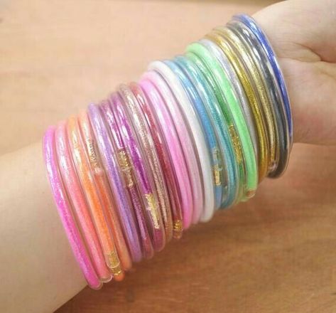 Thread Bangles Making, Bangles Craft, Punjabi Bangles, Bride Bangles, Oxidised Bangles, Jelly Bracelets, Colorful Bangles, Indian Bangles, Plastic Bangles