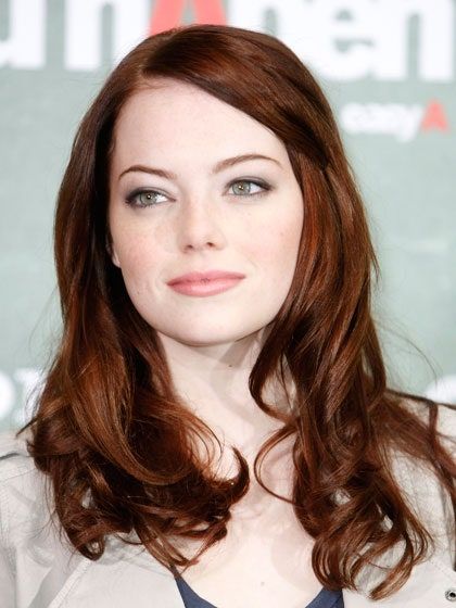 Emma Stone Red Hair Pale Skin, Emma Stone Hair, Pale Skin Hair Color, Hair Pale Skin, Copper Blonde, Bright Red Hair, Dark Red Hair, Hair Color Auburn, Dark Brown Hair Color