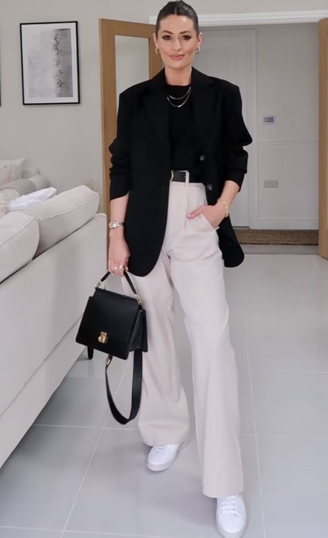 Casual Work Outfits Women, Blazer Outfits For Women, Business Attire Women, Mode Kimono, Professional Outfits Women, Business Casual Outfits For Work, Elegante Casual, Classy Work Outfits, Stylish Work Outfits