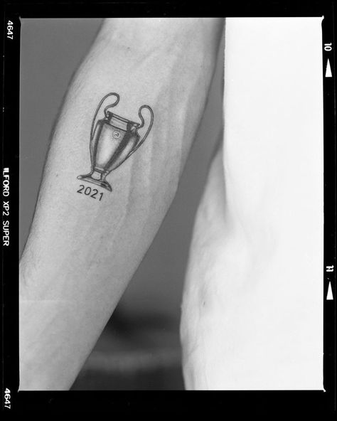 Chelsea Tattoo, Arsenal Tattoo, Champion Tattoo, Messi Tattoo, Soccer Tattoos, Football Tattoo, Ben Chilwell, Club Tattoo, Elbow Tattoos