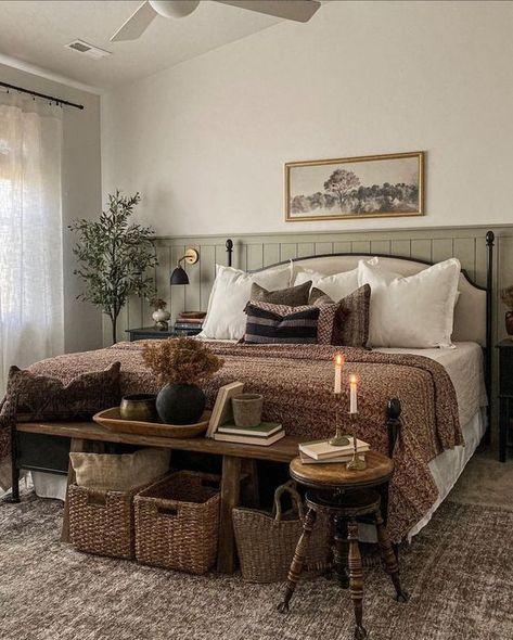 Bedrooms With Quilts On Bed, Cottage Themed Bedroom, Layered Bedding Ideas Cozy Bedroom, Queen Bed Pillow Arrangement, Italian Villa Bedroom, Small Primary Bedroom, Modern Country Bedroom, Dark Cozy Bedroom Bohemian Beds & Bed Frames, Dark Earthy Bedroom Beds & Frames