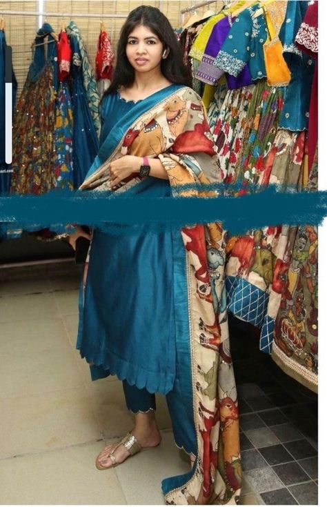 Silk Ikkat Kurta Designs, Kalamkari Chudidhar, Kalamkari Salwar Designs, Chudidhar Designs For Stitching Latest, Lagdi Patta Kurti, Straight Cut Dress Designs, Kalamkari Chunni Dresses, Ikkat Dupatta With Dress, Silk Kurti Designs Party Wear Latest Fashion