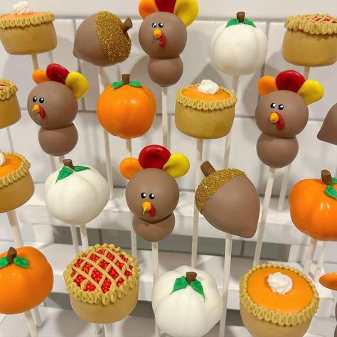 🍡🧡🦃🥧Thanksgiving set for this year! (Times 300 cake pops 😂😵‍💫 Finally a day off!! | Instagram Easy Thanksgiving Cake Pops, November Cake Pops, Thanks Giving Cakepops, Cute Thanksgiving Cake Pops, Turkey Cake Pops Thanksgiving, Cakepop Ideas Decoration, Diy Cake Pop Stand Dollar Store, Thanksgiving Cake Pucks, Fall Themed Cake Pops