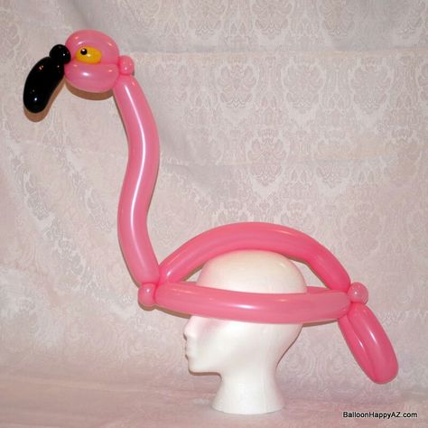 Ballon animals Shark Baloons, Flamingo Hat, Balloon Hats, Animal Outfit, Flamingo Balloons, Pink Flamingo Party, Balloon Hat, Twisting Balloons, Balloon Modelling