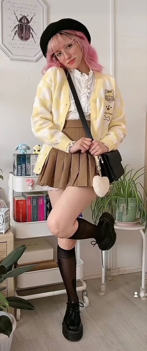 Pompompurin outfit Pompompurin Cardigan, Pom Pom Purin Cosplay, Sanrio Fashion Aesthetic, Pompompurin Outfit Aesthetic, Pompompurin Clothing, Fall Kawaii Outfits, Pom Pom Purin Outfit, Pompompurin Shoes, Pompompurin Aesthetic Outfit