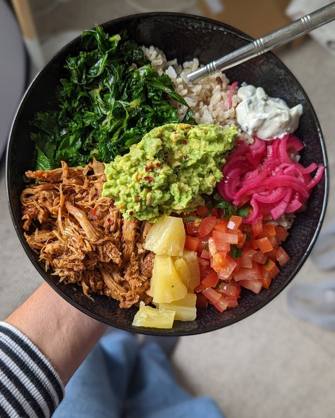 Pulled Chicken Burrito Bowl, Healthy Pulled Chicken Recipes, Pulled Chicken Bowl, Shredded Chicken Healthy, Slow Cooker Cajun, Slow Cooker Pulled Chicken, Gluten Free Worcestershire Sauce, Pulled Chicken Recipe, Pulled Chicken Tacos