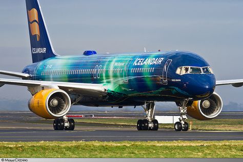 Iceland Air, Gt3 Touring, Boeing 757, Air Art, Boeing Aircraft, Airplane Art, Commercial Aircraft, Nose Art, That Day