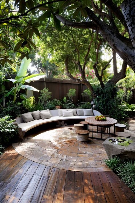 ♔ Terrasses Sombres Rustic Meets Modern, Outdoor Patio Ideas Backyards, Tiny Garden Ideas, Amazing Interior Design, California Backyard, Backyard Sanctuary, Tiny Garden, Home Decor Aesthetic, Cottage Garden Design