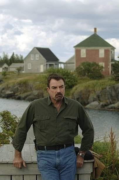 Sunday Movies, Jesse Stone, Sam Elliott, Magnum Pi, Tom Selleck, The Perfect Guy, Blue Bloods, Golden Globe Award, The Ranch