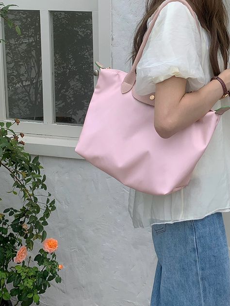 Pink Longchamp Bag Outfit, Pink Tote Bag Outfit, Pink Longchamp Bag, Lululemon Water Bottle, Pink Aesthetic Pastel, Longchamp Bag Outfit, Girl Pink Aesthetic, Pink Pilates Princess Aesthetic, Long Champ Bag