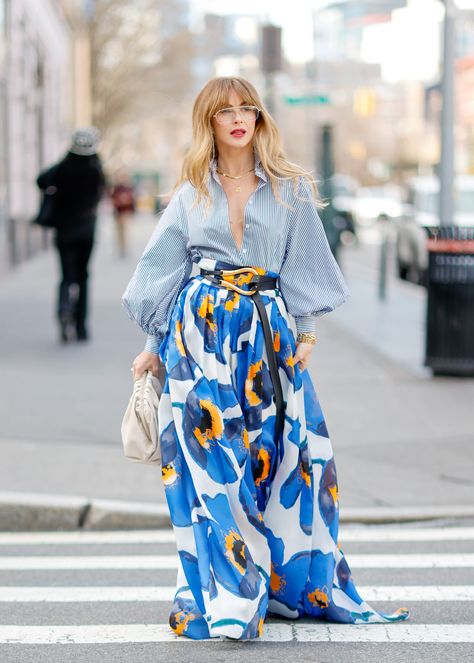 Flower Skirt Outfit, Floral Maxi Skirt Outfit, Floral Skirt Outfits, Long Floral Skirt, Maxi Skirt Style, Full Maxi Skirt, Long Skirt Outfits, Maxi Skirt Outfits, Julianne Hough