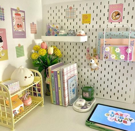 Ikea Memo Board, Stationery Store Design, Study Desk Decor, Desk Inspo, Dorm Room Inspiration, Pastel Room, Preppy Room Decor, Study Room Decor, Desk Ideas