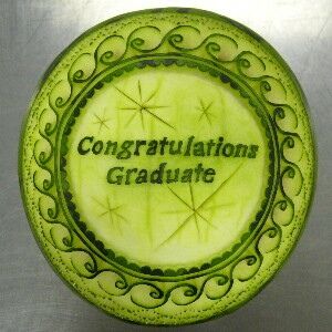 Watermelon Carving: Congratulations Graduate. Watermelon Hacks, Watermelon Fruit Salad, Watermelon Basket, Watermelon Bowl, Quinoa Rice, Riced Veggies, Pirate Themed Birthday, Cut Watermelon, Watermelon Carving